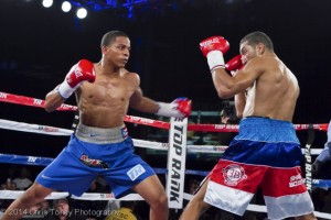 Verdejo (L.) attacking El Ouazghari.